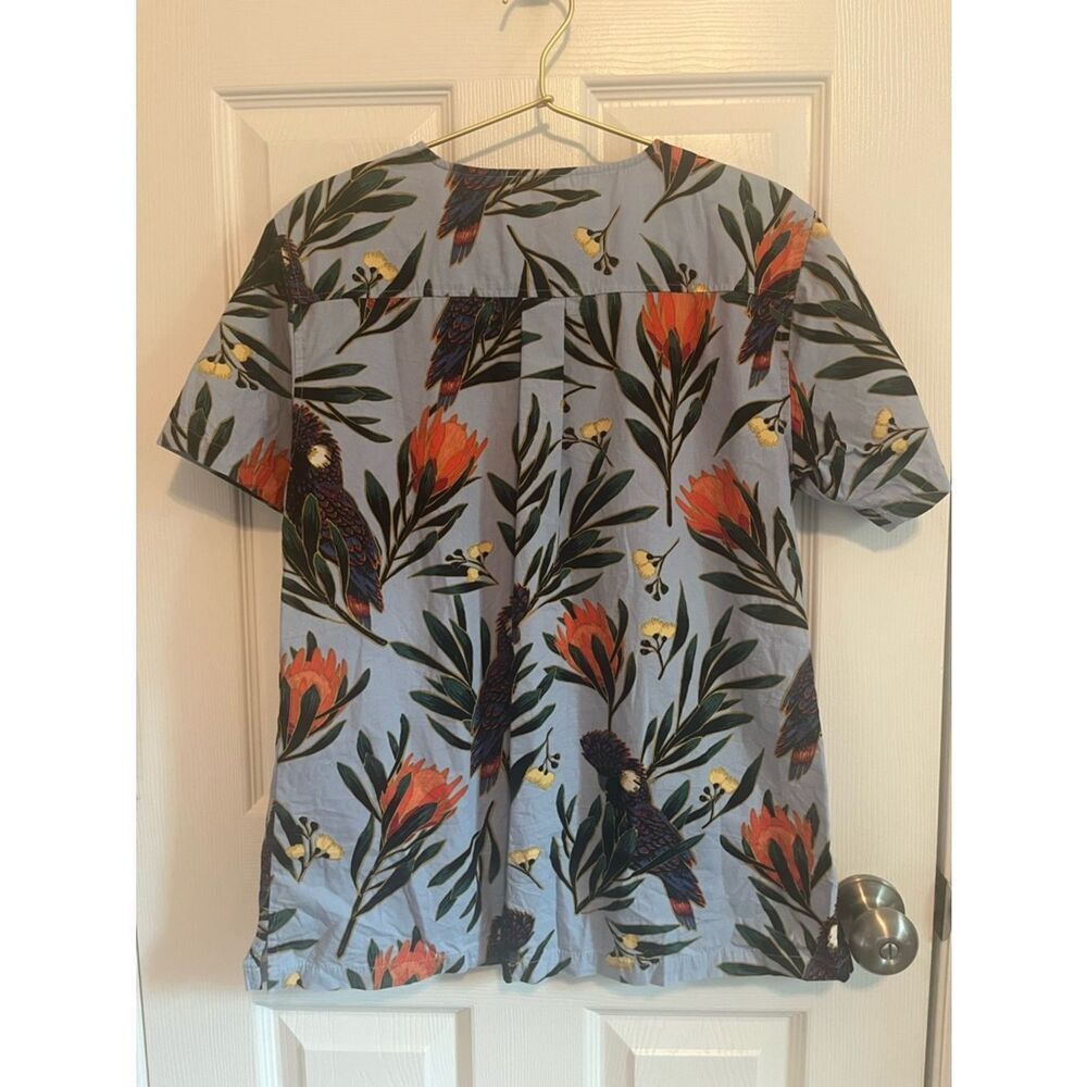 Light Blue Parrot Floral Scrub Set - Picture 4 of 11